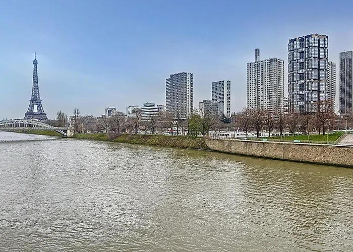 アパート Premium Seine View And Eiffel Tower パリ