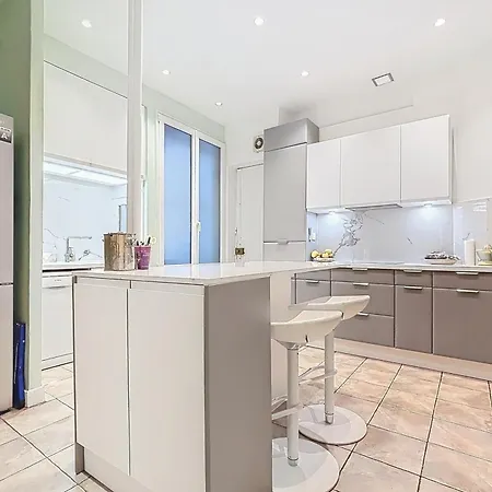 Premium Seine View And Eiffel Tower パリ